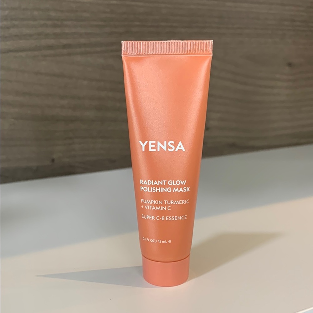 Radiant Glow Polishing Mask - Orange